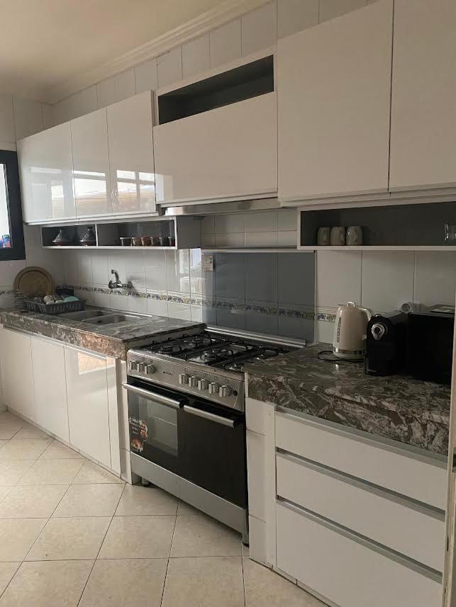Appartement Spacieux Et Agreable Tânger Exterior foto
